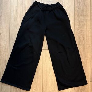 Edikted Kori Oversized Sweatpants Black Wide Leg Lounge Pants